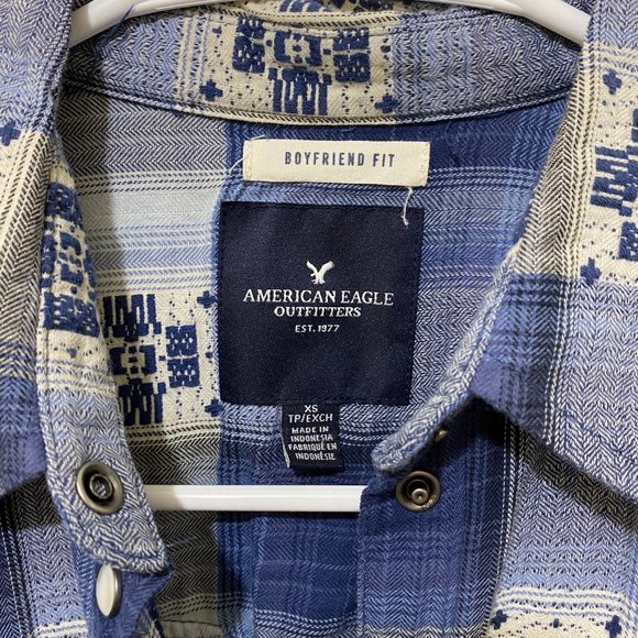 American Eagle AEO Chambray‎ Pearl Snap Front - Picture 4 of 5